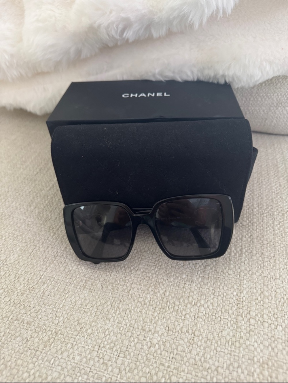CHANEL Black Oversized Square Sunglasses - Picture 3 of 3